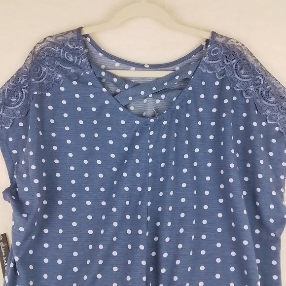 Alison Andrews Plus Size Sleeveless Blouse 3X in Denim Blue w/ Polka Dots - Picture 4 of 12